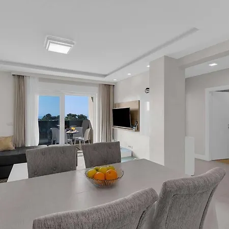 Apartment Hrvoje -nur 50m Bis Zum - Makarska Exklusiv *
