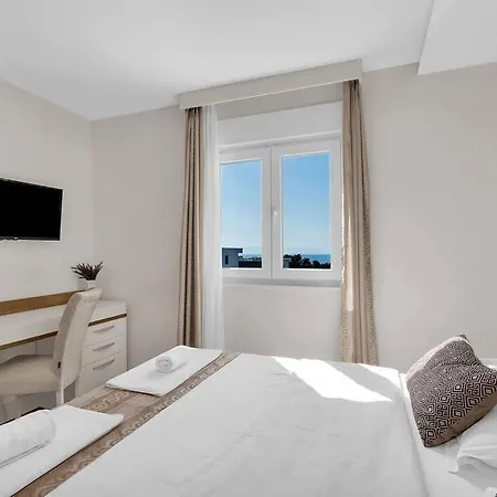Apartment Hrvoje -nur 50m Bis Zum - Makarska Exklusiv *