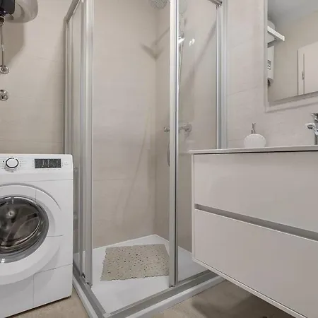 Hrvoje -nur 50m Bis Zum - Makarska Exklusiv Apartment *